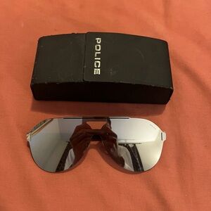 Police Flow 1 SPL339 581X (Silver with Grey with Silver mirror effect lenses)